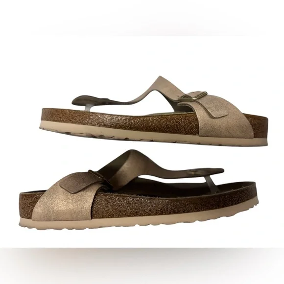 Birkenstock Gizeh metallic copper thong sandal with adjustable buckle